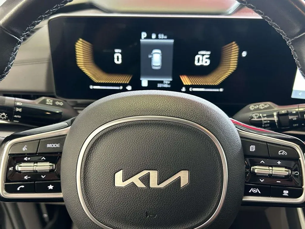 2025 Kia Carnival LXS thumbnail 27