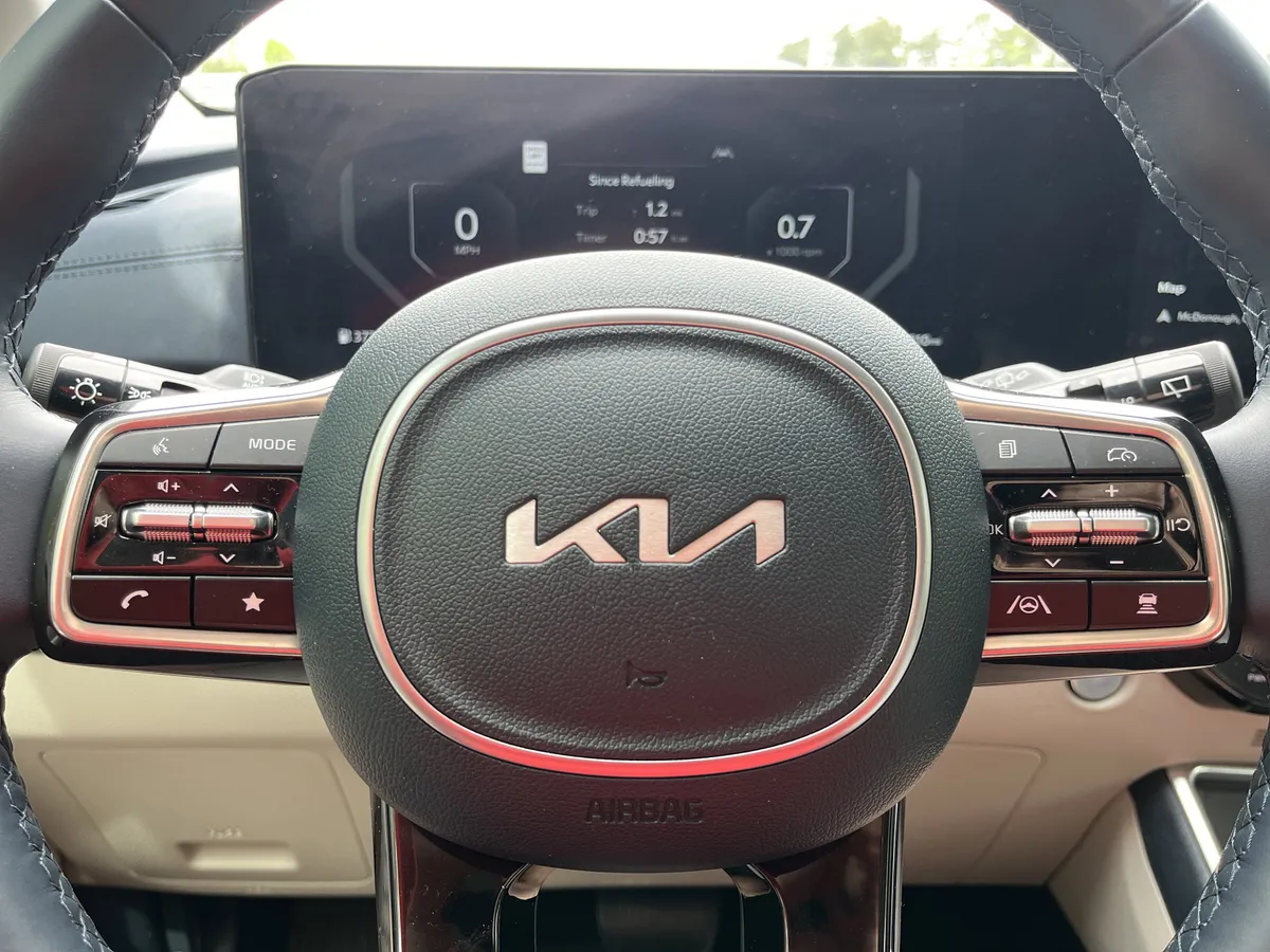 2025 Kia Carnival SX Prestige thumbnail 13