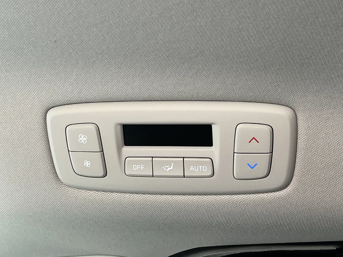 2025 Kia Carnival SX Prestige thumbnail 23