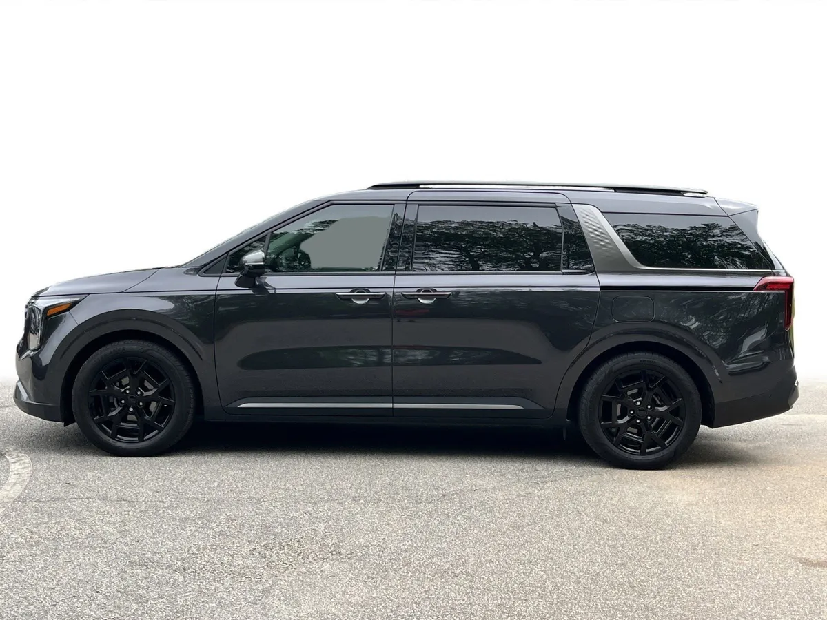 2025 Kia Carnival SX Prestige thumbnail 28