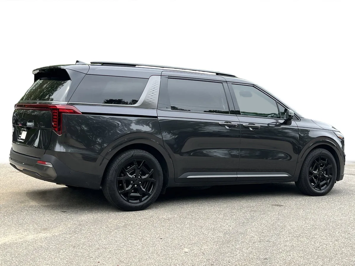 2025 Kia Carnival SX Prestige thumbnail 33