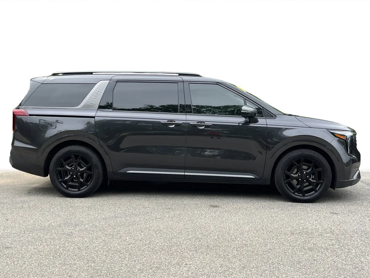 2025 Kia Carnival SX Prestige thumbnail 34