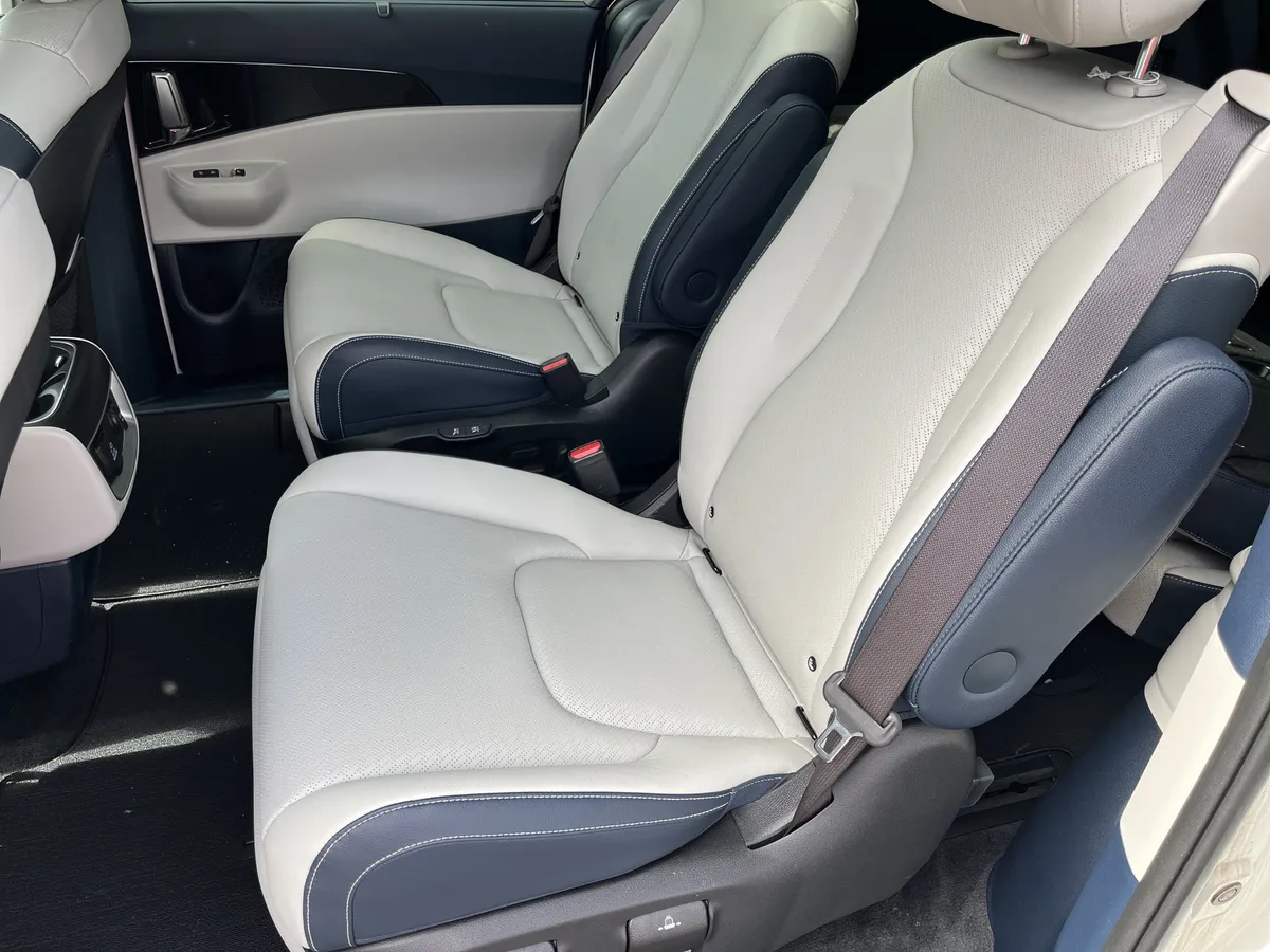 2025 Kia Carnival SX Prestige thumbnail 19