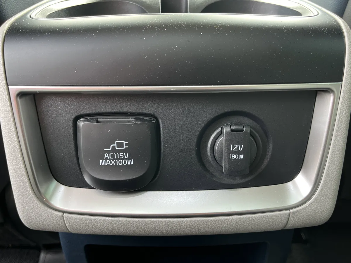 2025 Kia Carnival SX Prestige thumbnail 21