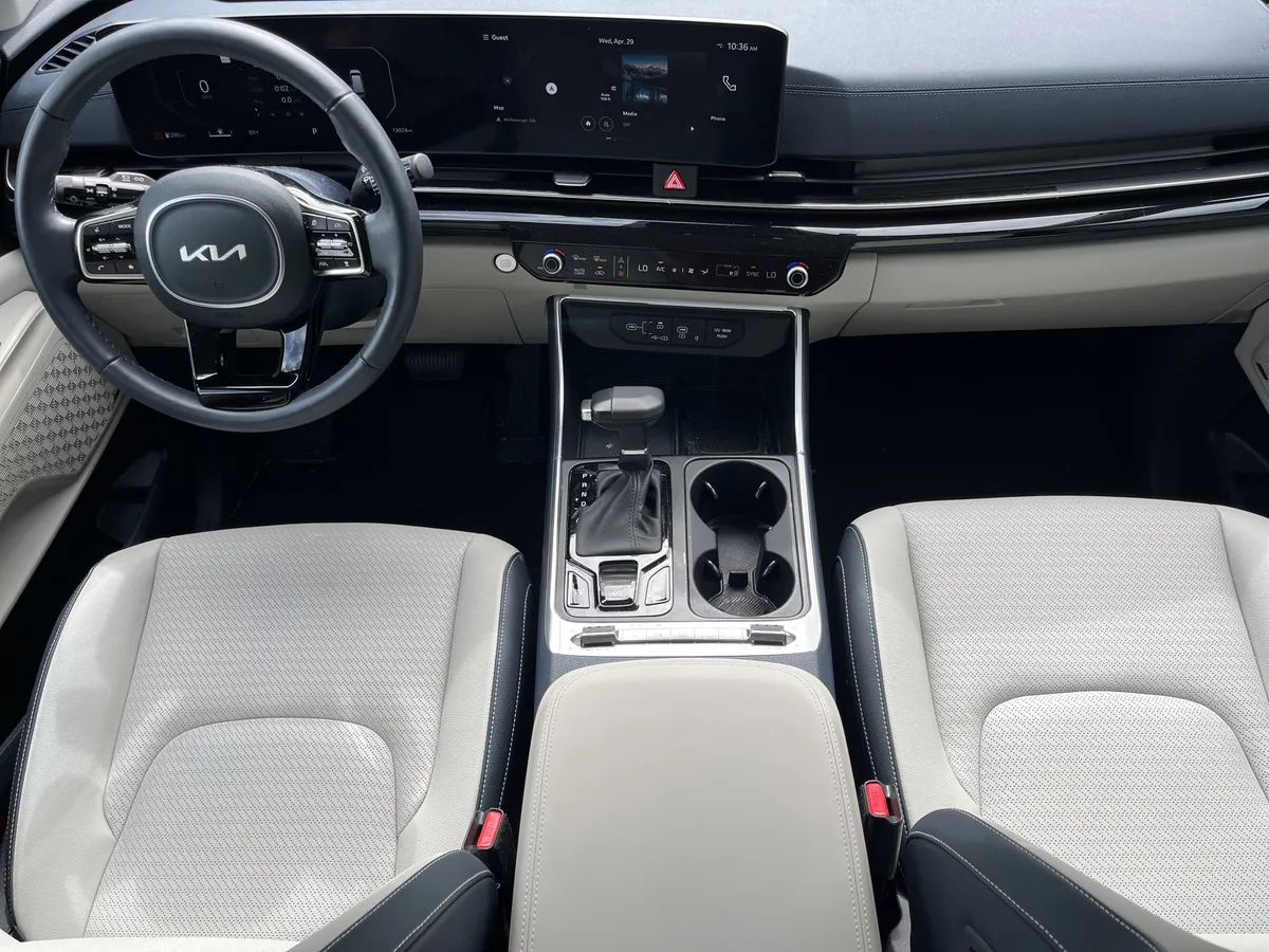 2025 Kia Carnival SX Prestige thumbnail 3