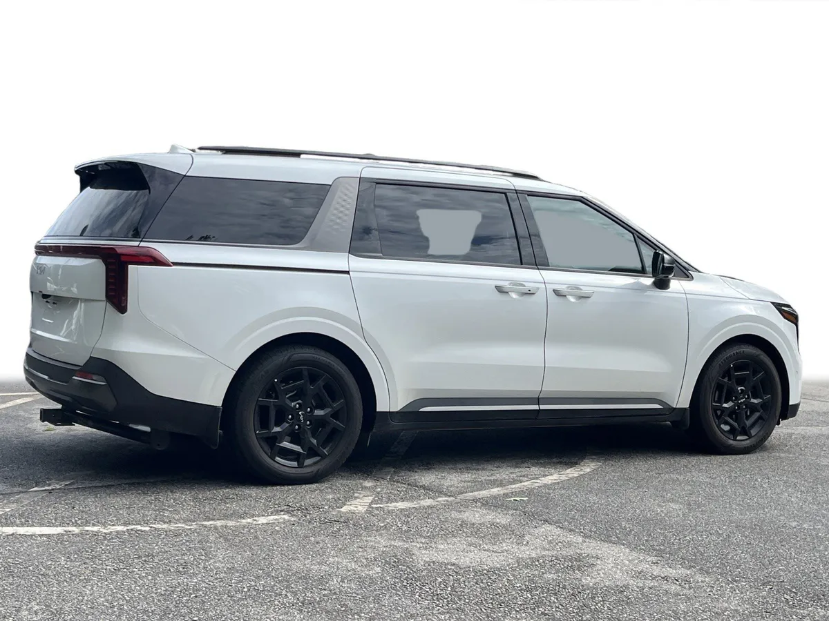 2025 Kia Carnival SX Prestige thumbnail 31