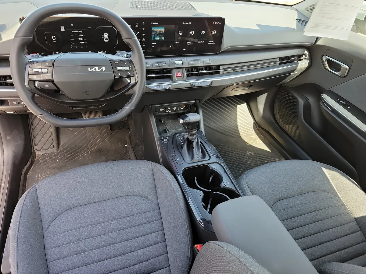 2025 Kia K4 EX thumbnail 14