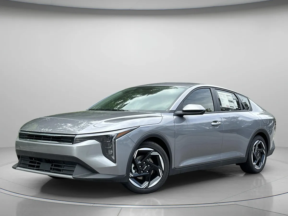 2025 Kia K4 EX thumbnail 2