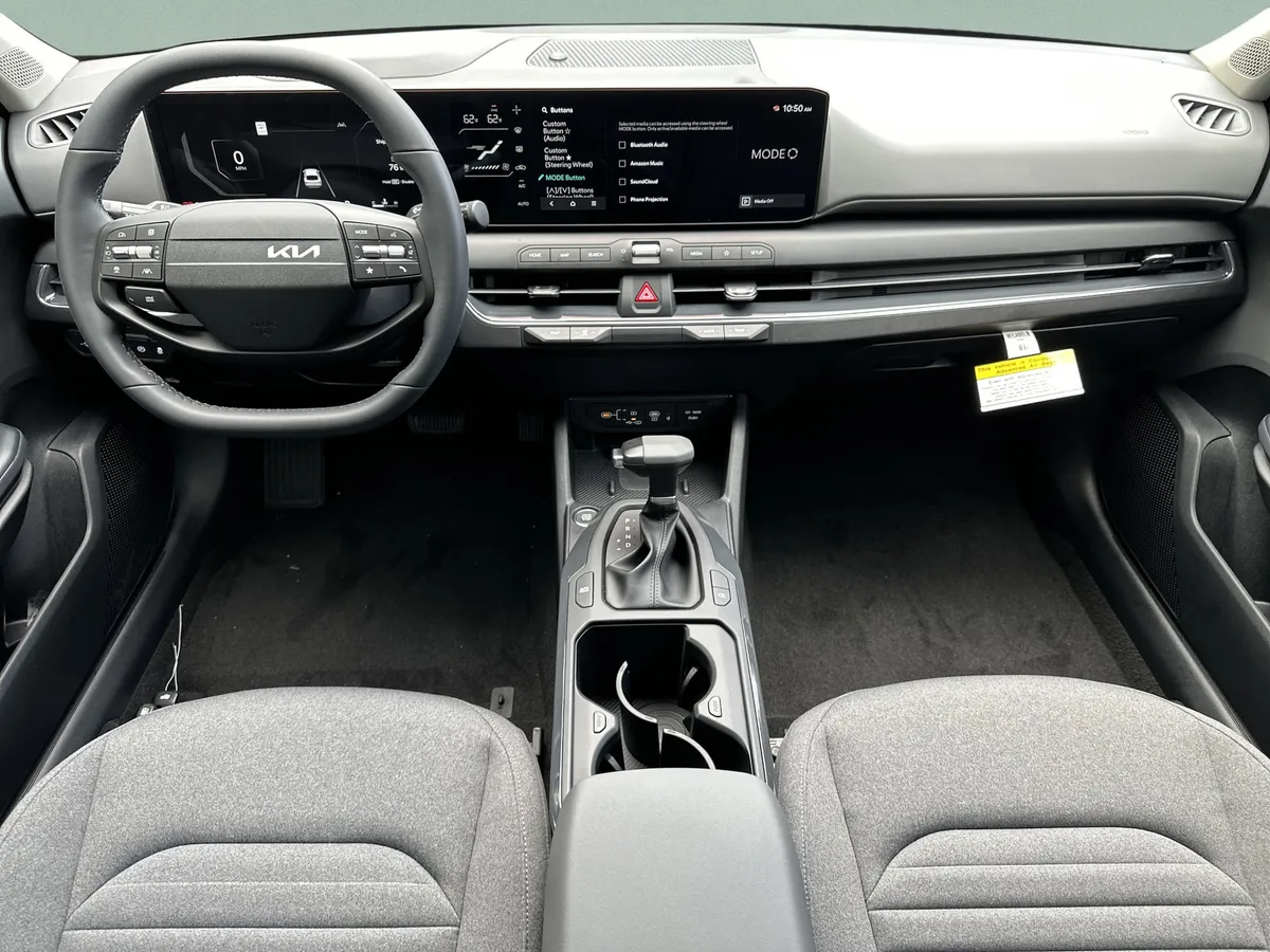 2025 Kia K4 EX thumbnail 25