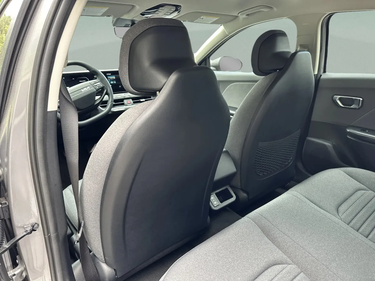 2025 Kia K4 EX thumbnail 8