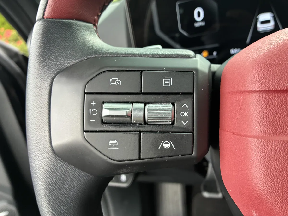 2025 Kia K4 GT-Line thumbnail 28