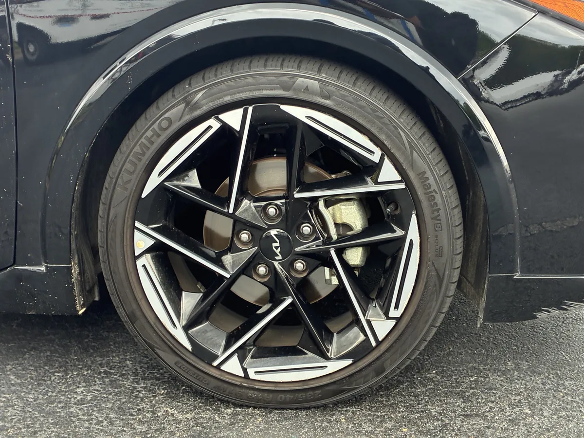 2025 Kia K4 GT-Line thumbnail 5