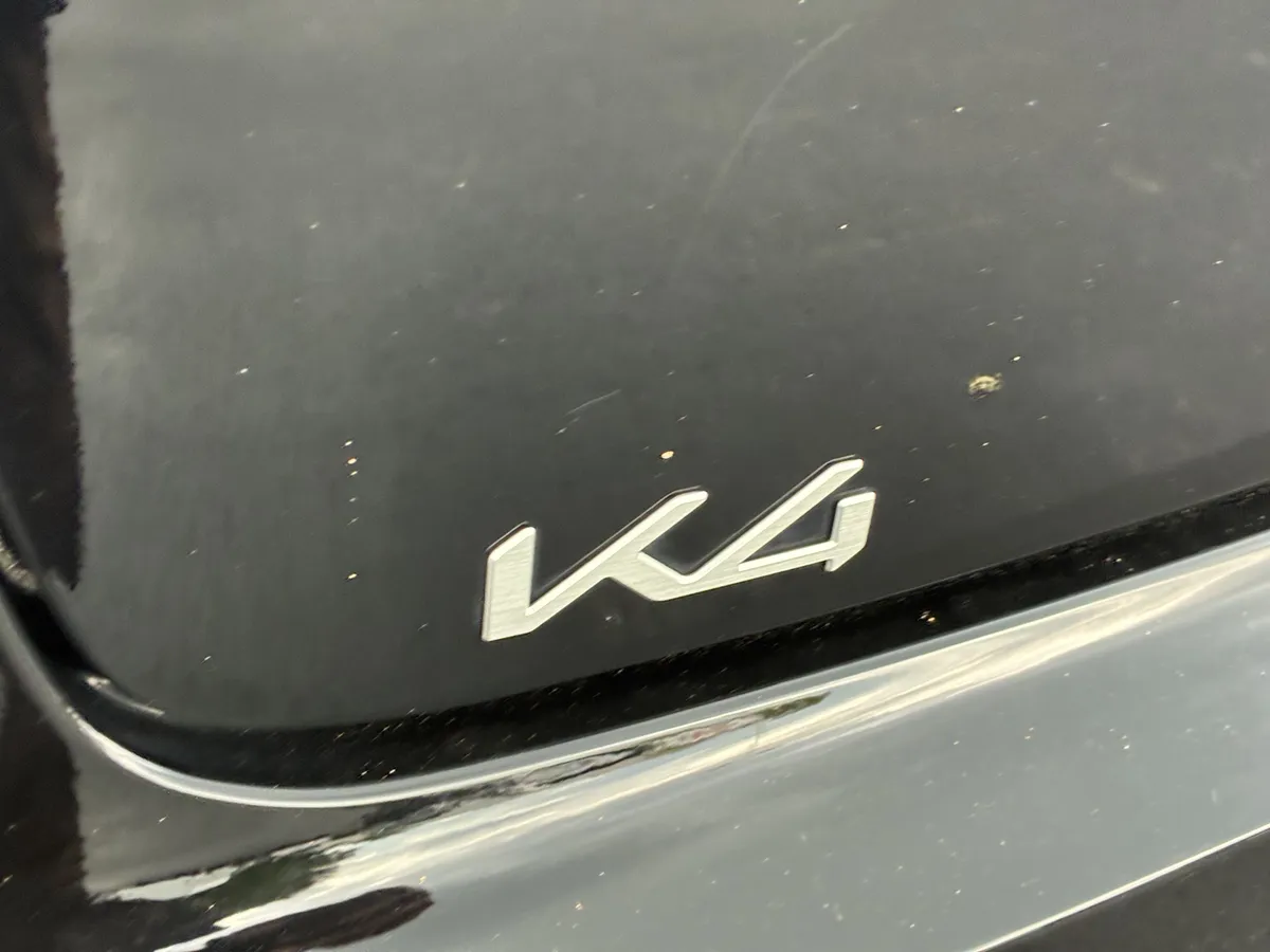 2025 Kia K4 GT-Line thumbnail 9