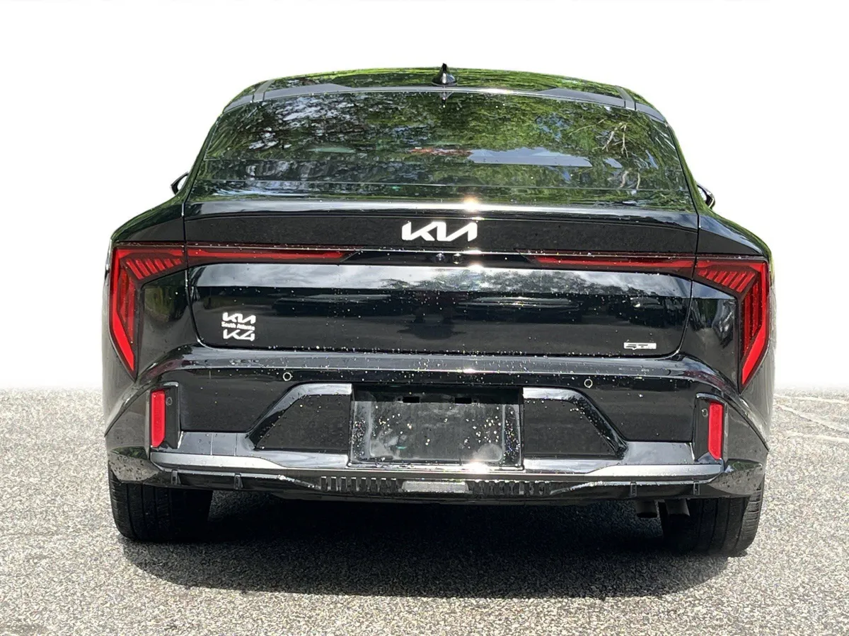 2025 Kia K4 GT-Line Turbo thumbnail 28
