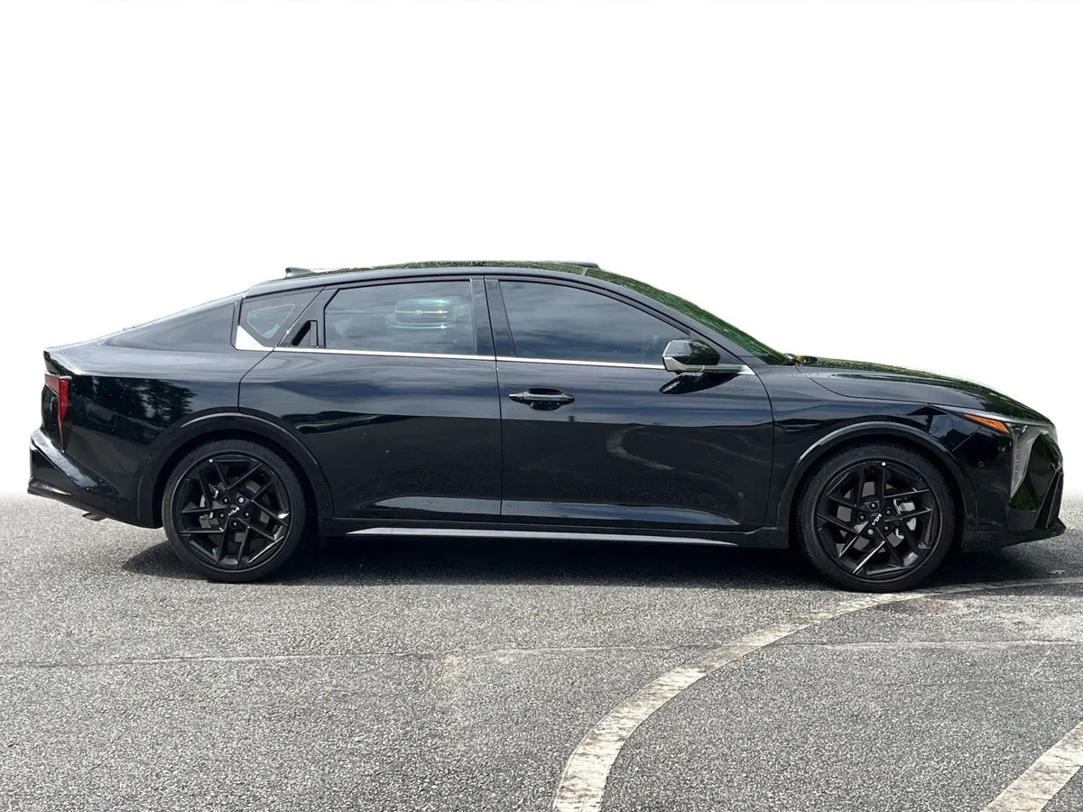 2025 Kia K4 GT-Line Turbo thumbnail 32