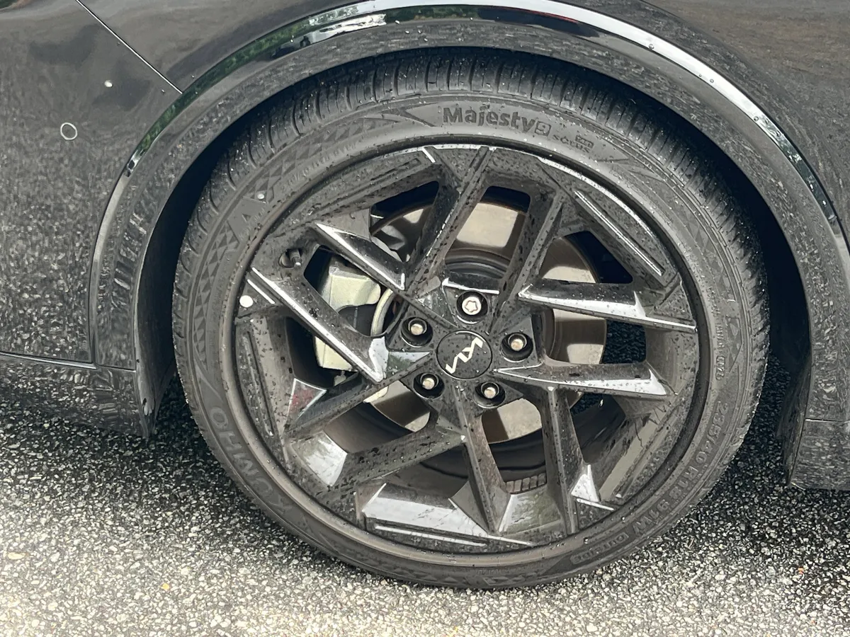 2025 Kia K4 GT-Line Turbo thumbnail 34