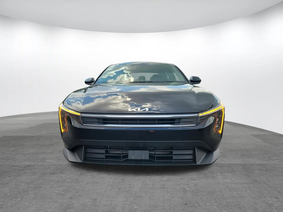 2025 Kia K4 LXS thumbnail 19