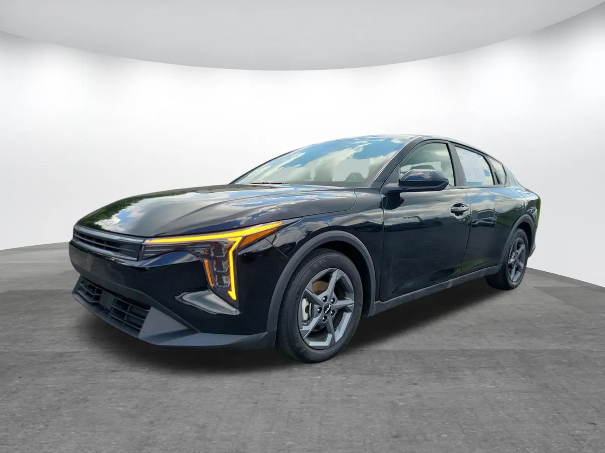 2025 Kia K4 LXS thumbnail 20