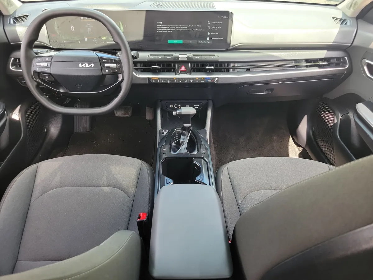 2025 Kia K4 LXS thumbnail 8