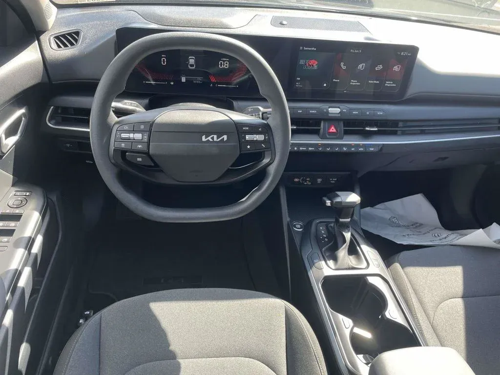 2025 Kia K4 LXS thumbnail 11