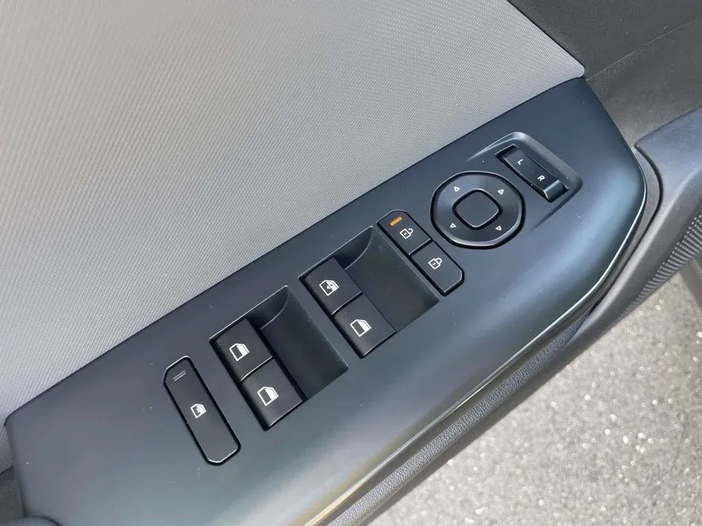 2025 Kia K4 LXS thumbnail 15