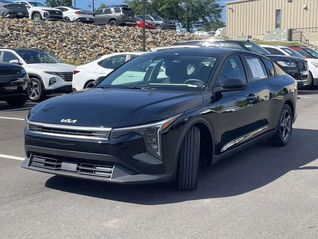 2025 Kia K4 LXS thumbnail 7