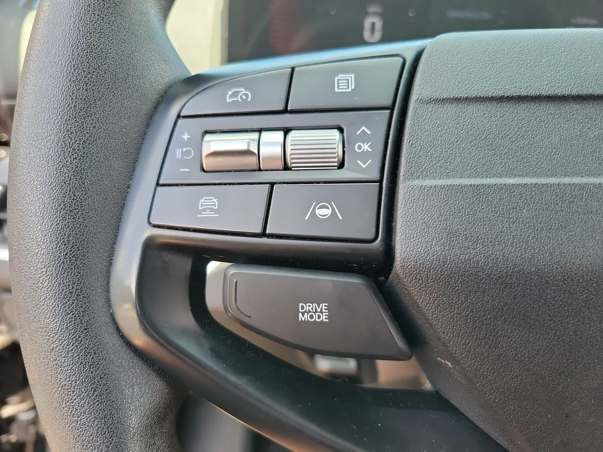 2025 Kia K4 LXS thumbnail 14