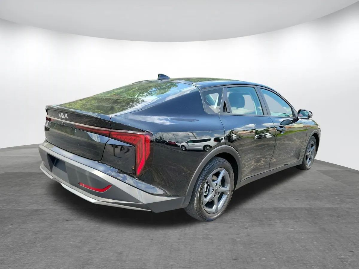2025 Kia K4 LXS thumbnail 21