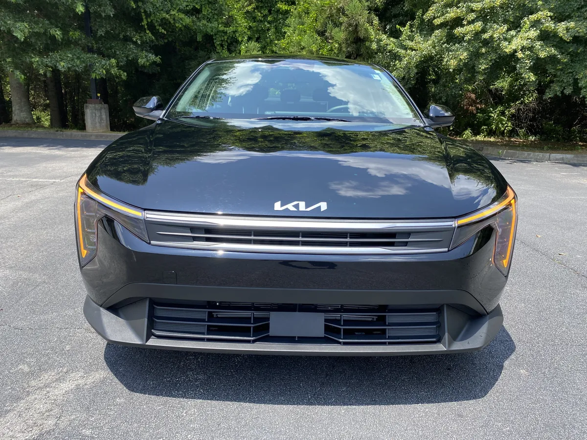 2025 Kia K4 LXS thumbnail 2