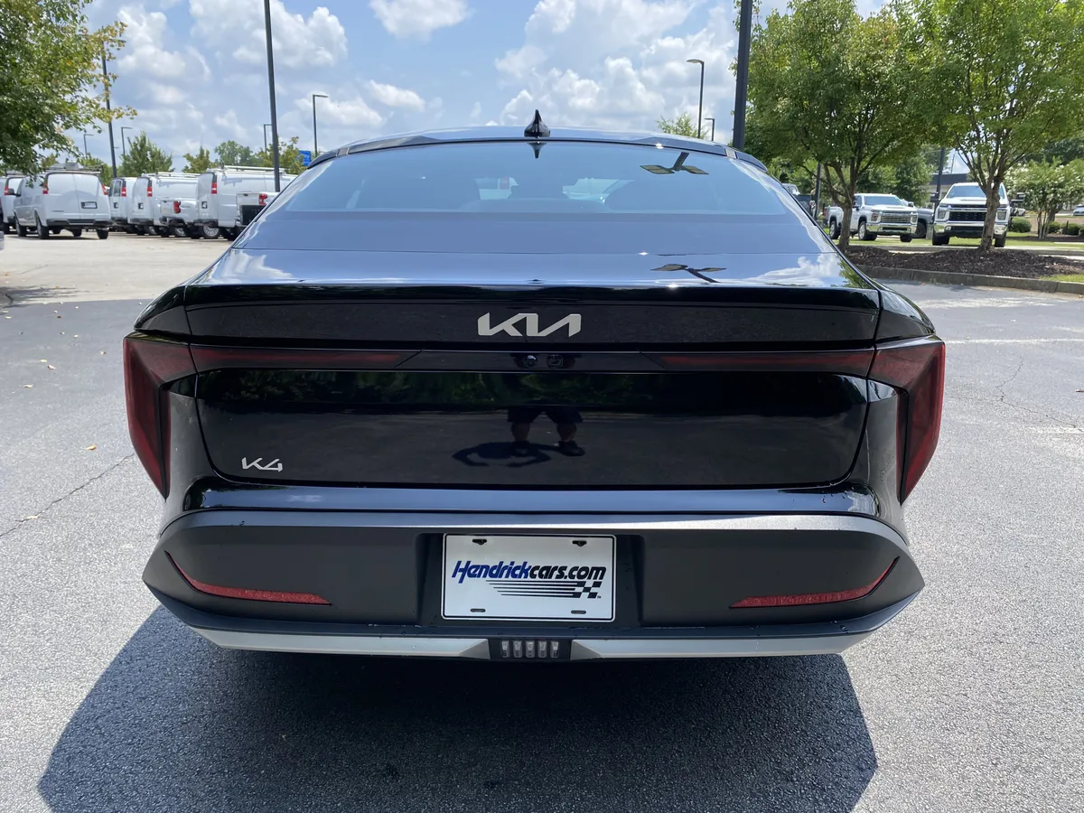2025 Kia K4 LXS thumbnail 7