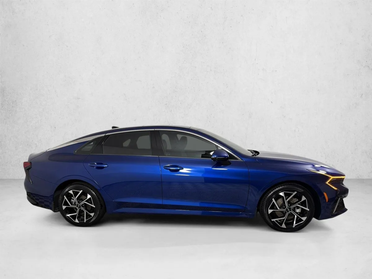 2025 Kia K5 EX thumbnail 4