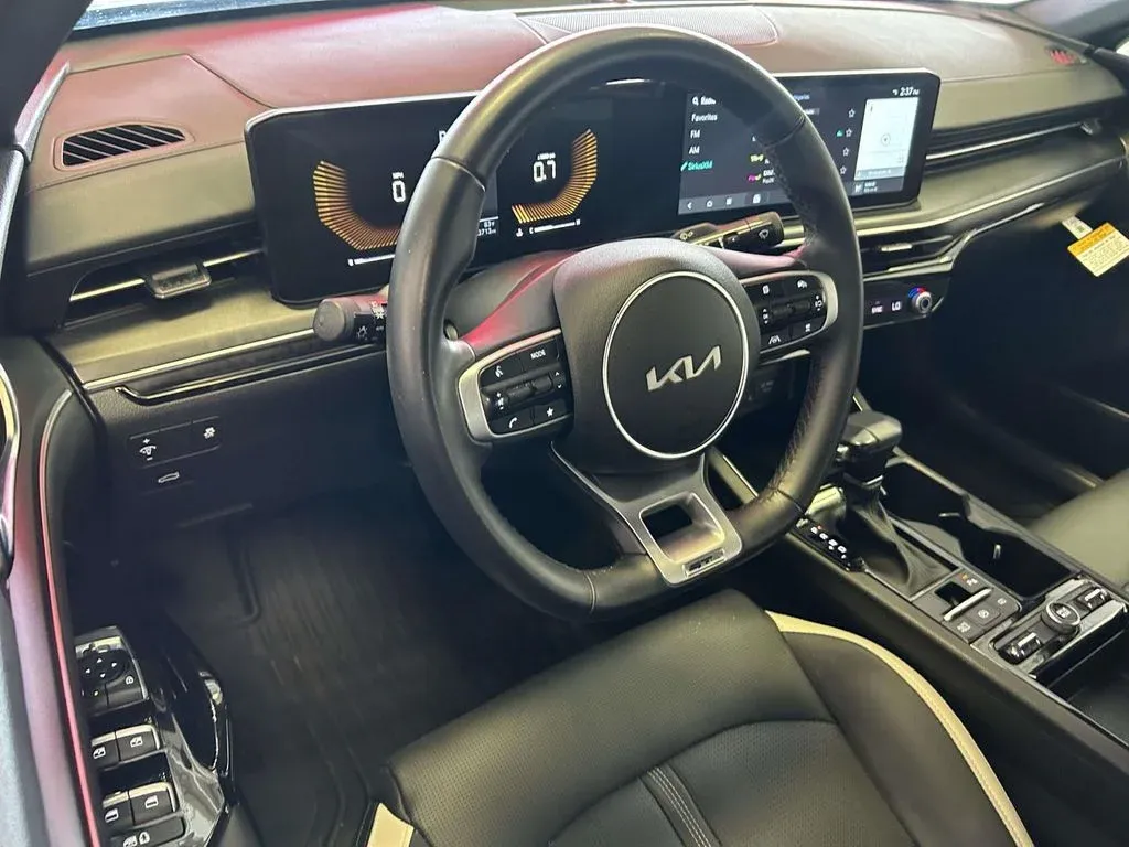 2025 Kia K5 GT-Line thumbnail 13