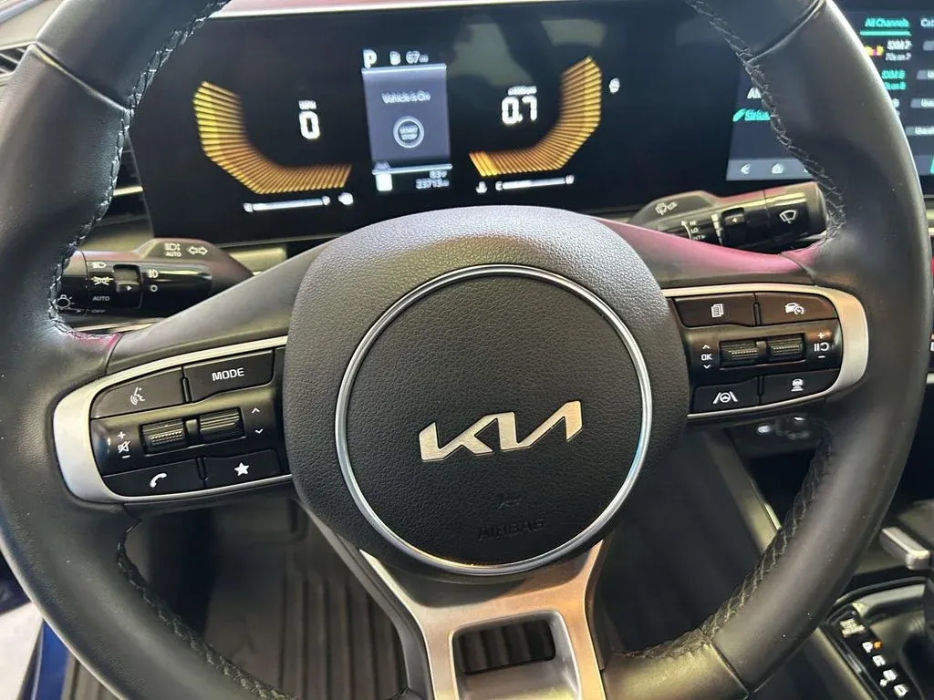 2025 Kia K5 GT-Line thumbnail 18