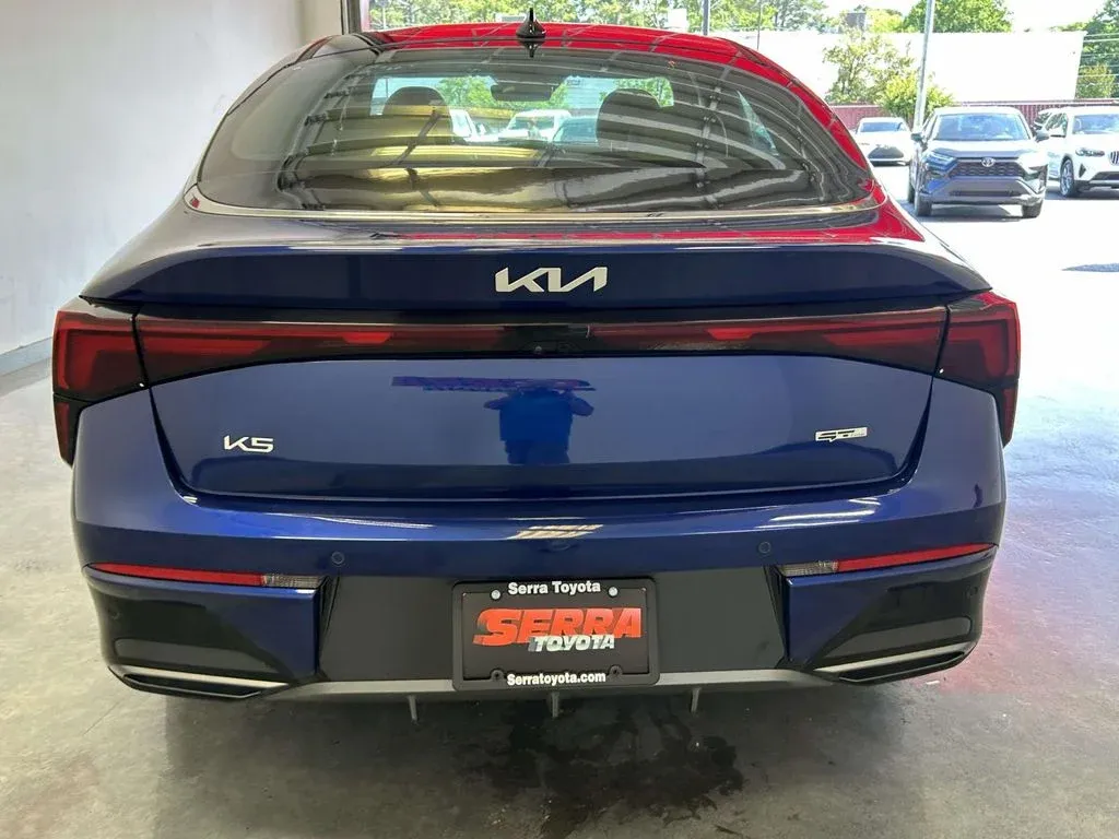 2025 Kia K5 GT-Line thumbnail 4