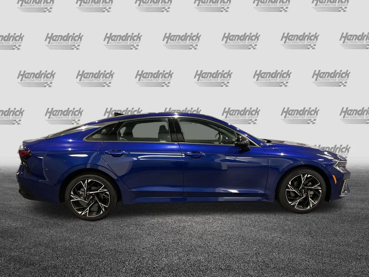 2025 Kia K5 GT-Line thumbnail 10