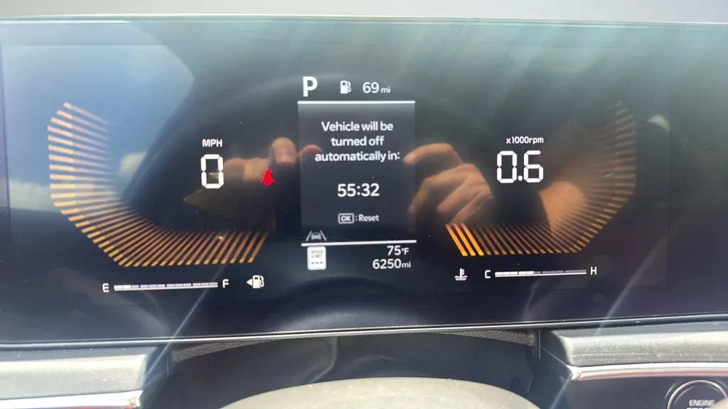 2025 Kia K5 GT-Line thumbnail 14