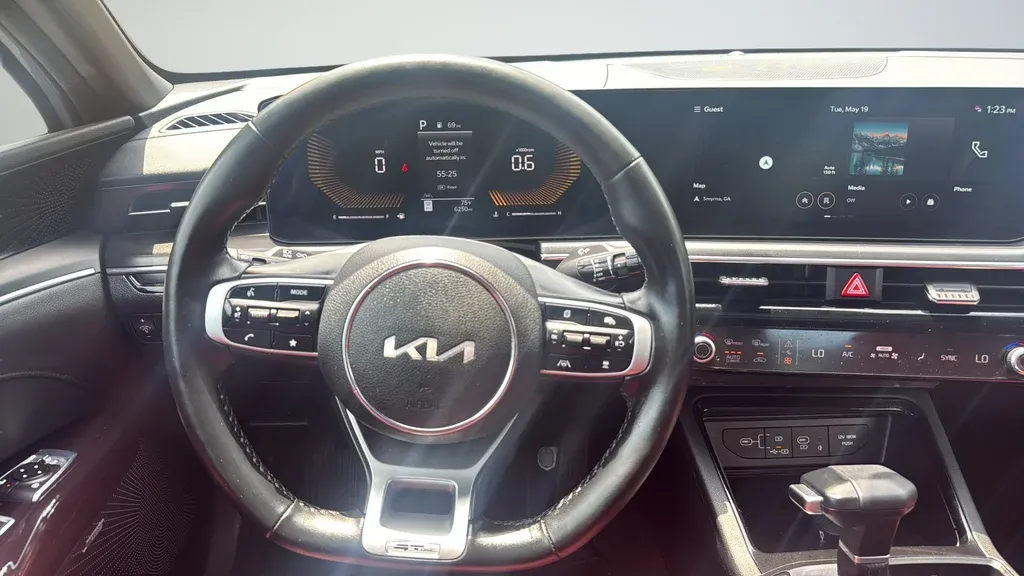 2025 Kia K5 GT-Line thumbnail 15