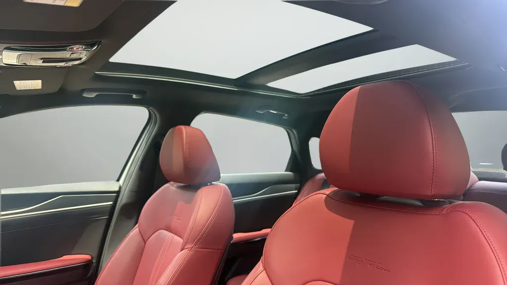 2025 Kia K5 GT-Line thumbnail 18