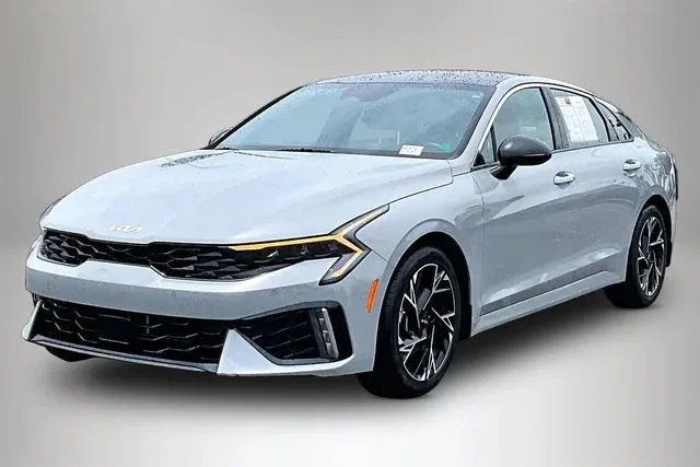 2025 Kia K5 GT-Line thumbnail 2