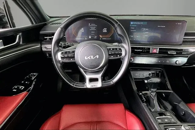 2025 Kia K5 GT-Line thumbnail 8