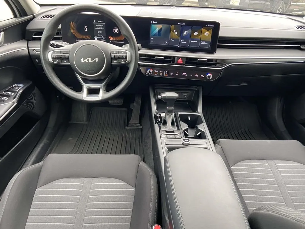 2025 Kia K5 LXS thumbnail 11