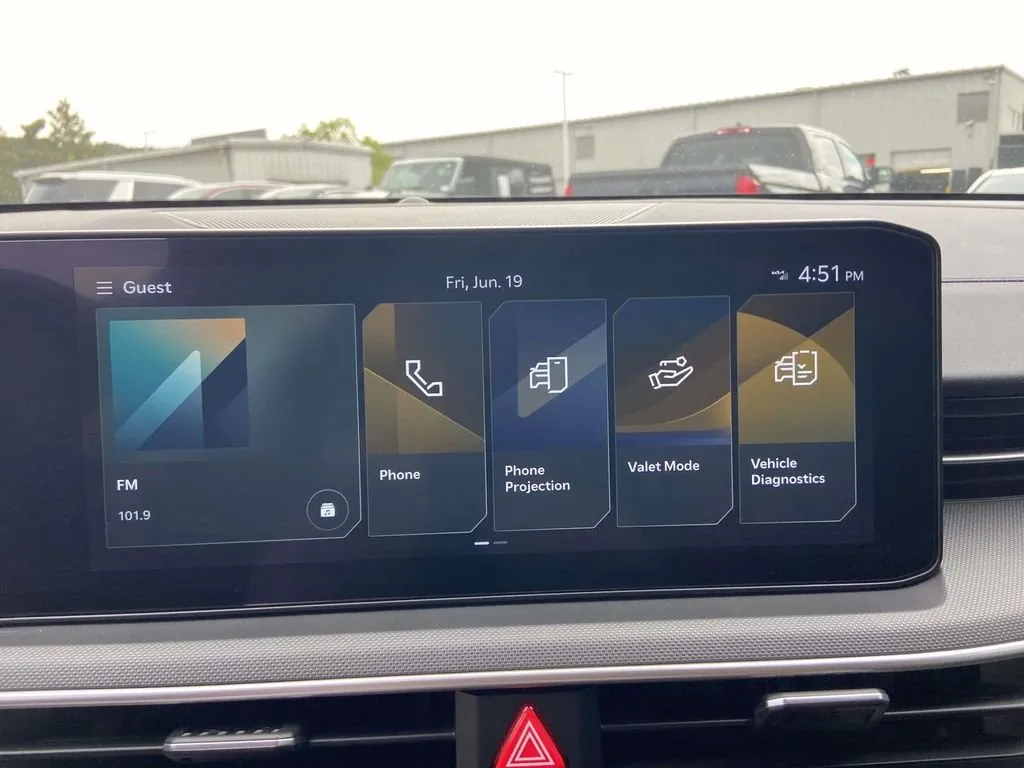 2025 Kia K5 LXS thumbnail 23