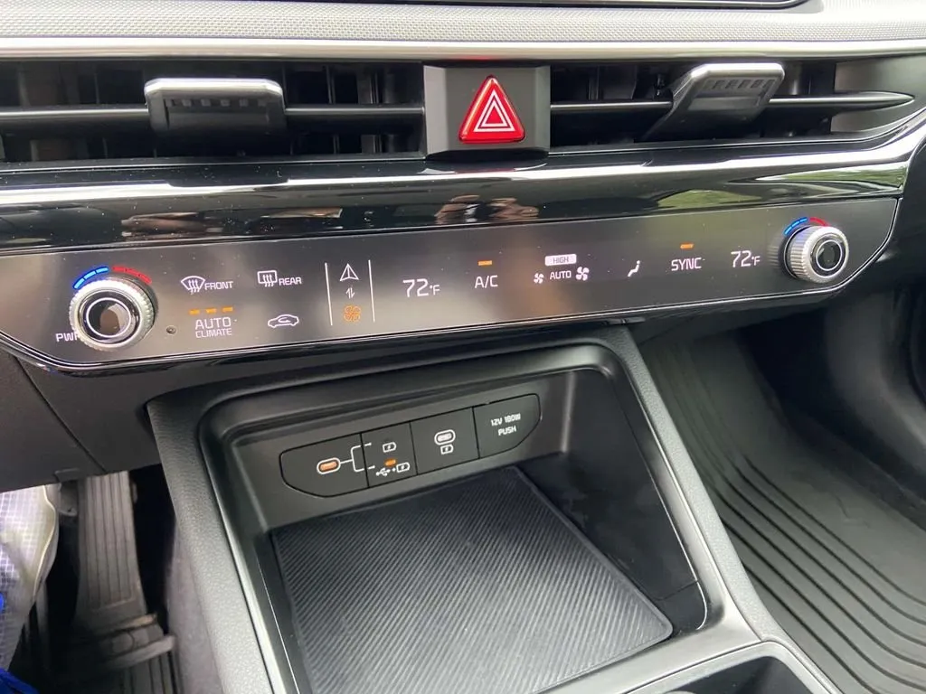 2025 Kia K5 LXS thumbnail 25