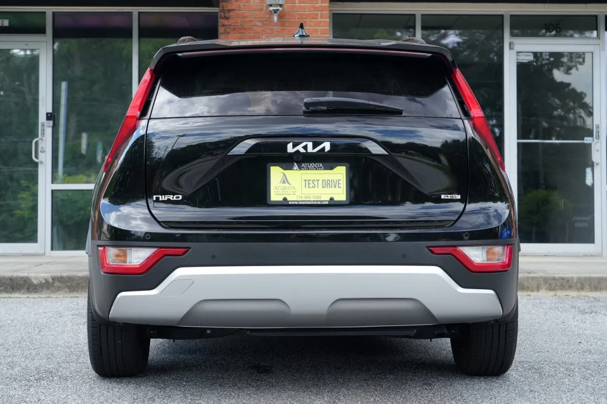 2025 Kia Niro Plug-In Hybrid EX thumbnail 10