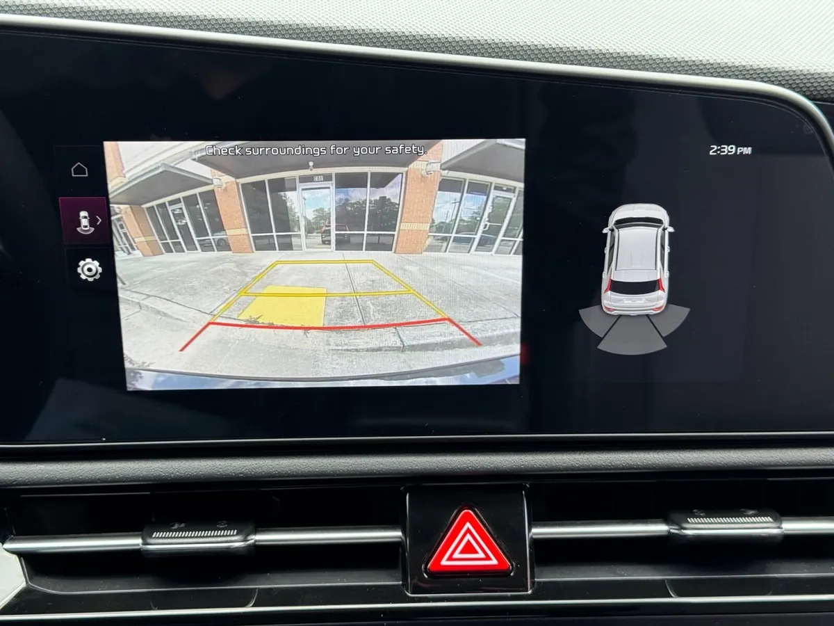2025 Kia Niro Plug-In Hybrid EX thumbnail 24