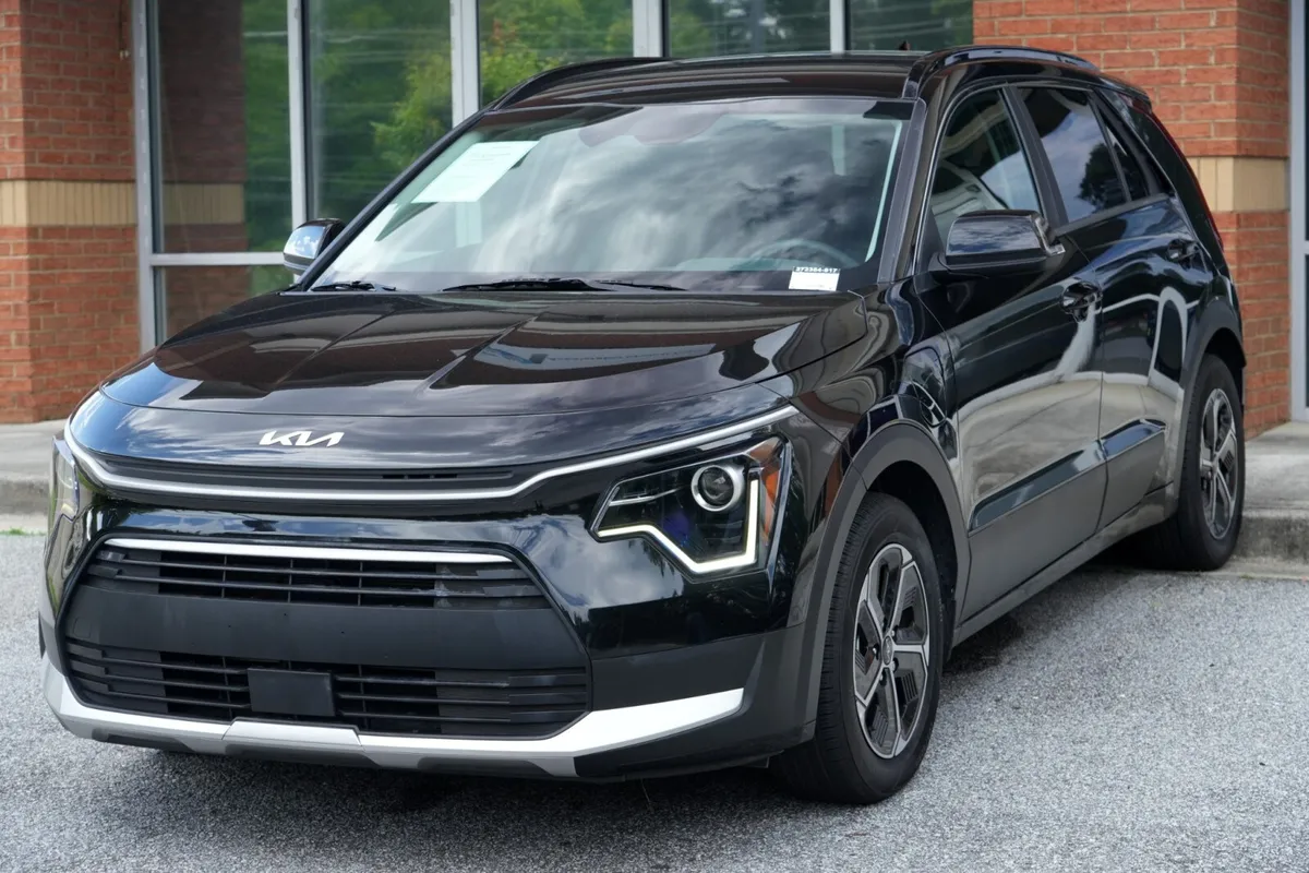 2025 Kia Niro Plug-In Hybrid EX thumbnail 42