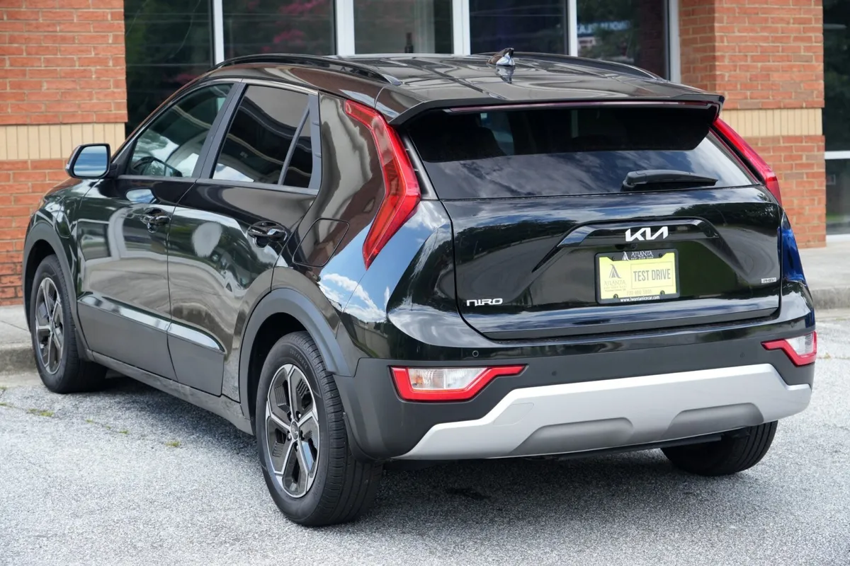 2025 Kia Niro Plug-In Hybrid EX thumbnail 44