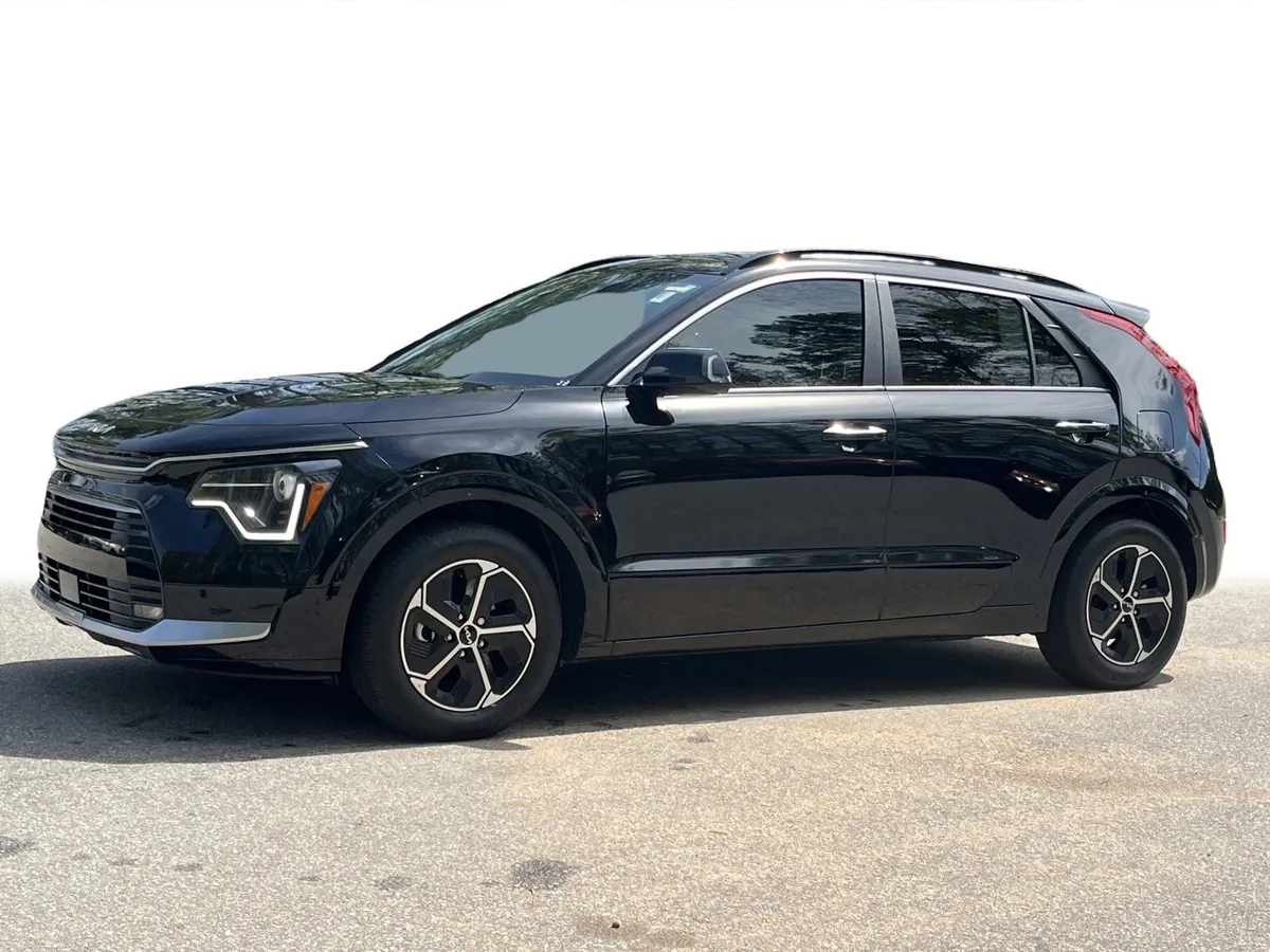 2025 Kia Niro SX thumbnail 21