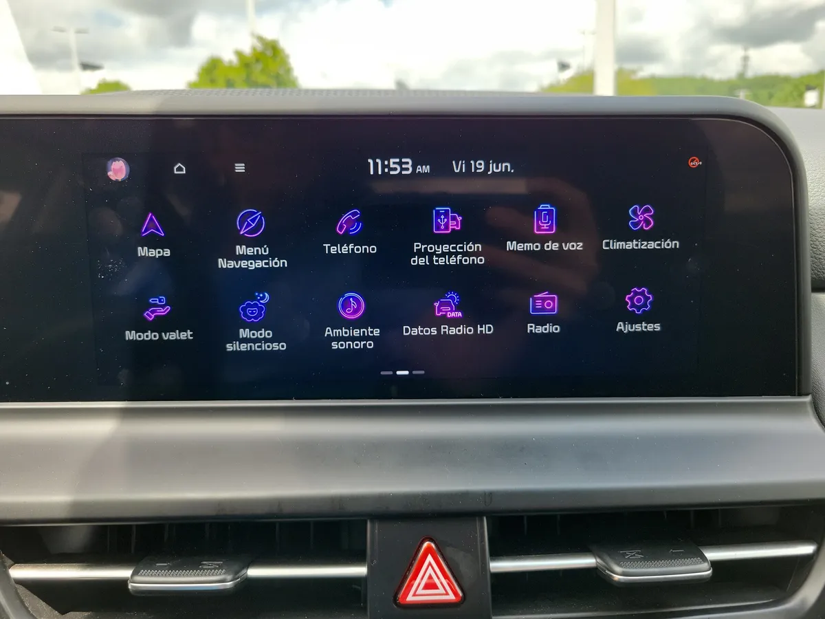 2025 Kia Seltos EX thumbnail 16