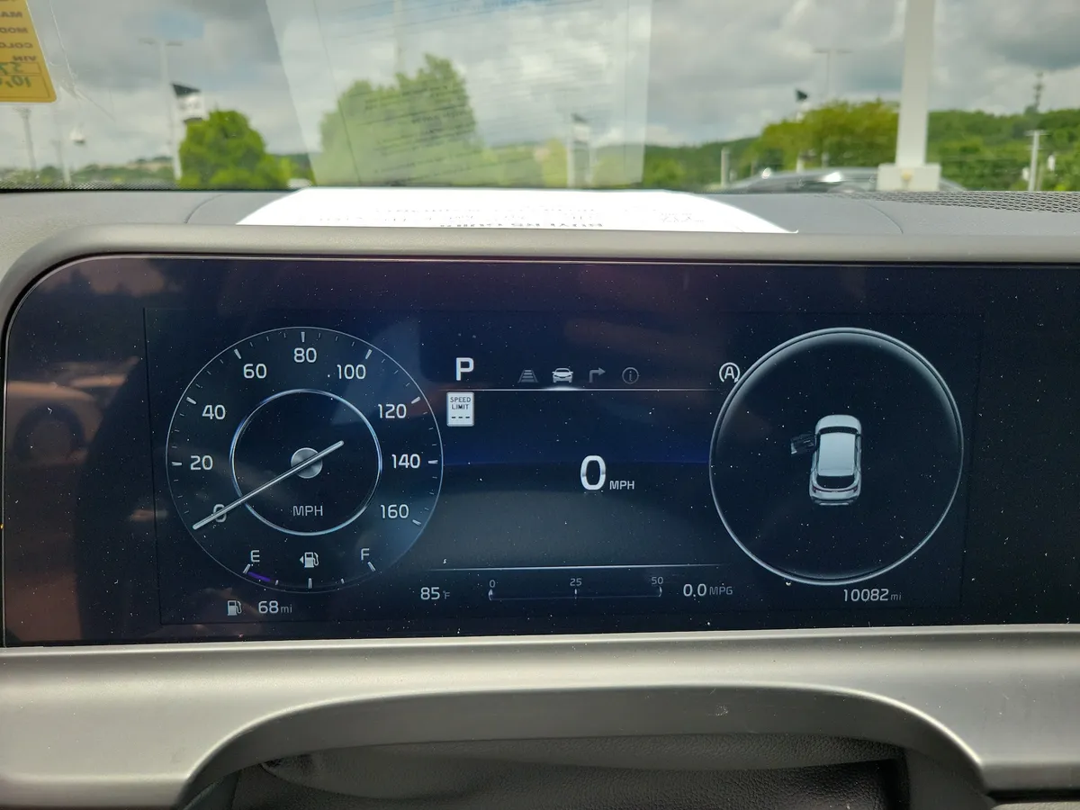 2025 Kia Seltos EX thumbnail 24